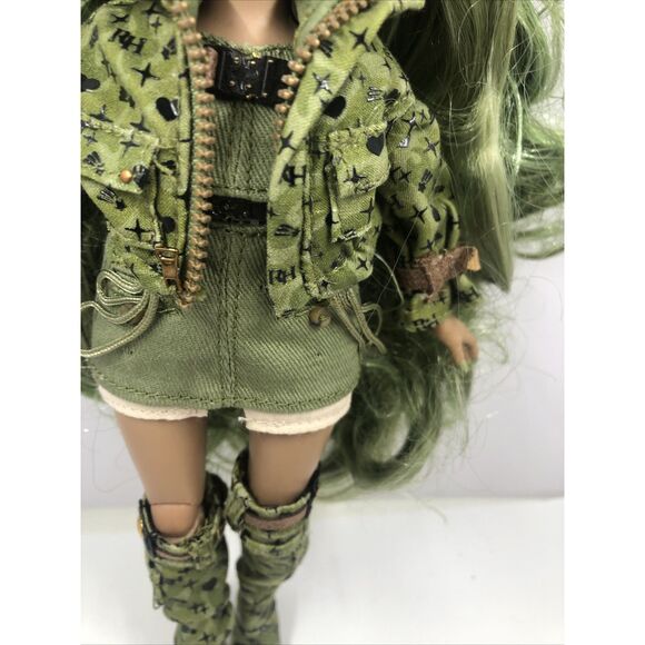 Olivia Woods Rainbow High Doll , Green Camo Outfit Loose - Picture 8 of 16